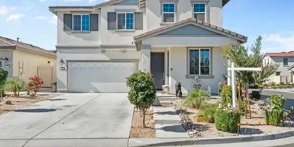 728 Freesia Circle