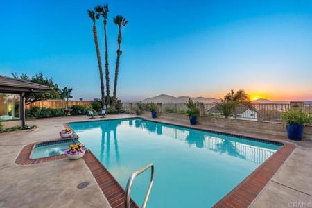 1724 Hacienda Place
