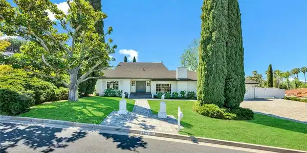 1392 Faren Drive