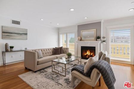123 S Clark Drive