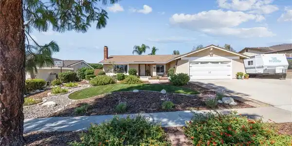 6254 Hollyoak Drive