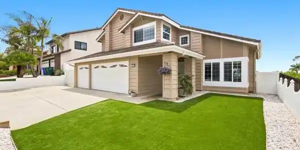 3425 Topeka