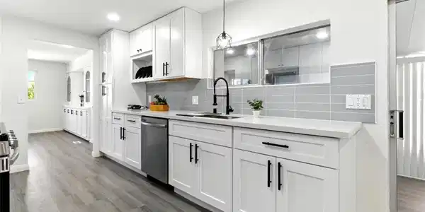 900 Santa Clara