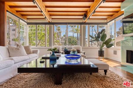 133 Ocean Park Boulevard
