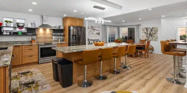 1645 Buena Vista Ave