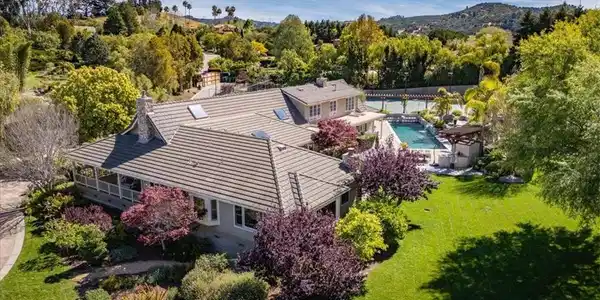 6775 Avila Valley Drive