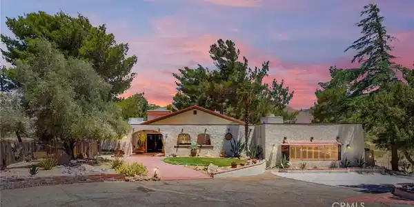 6375 Arrowhead Lake Road