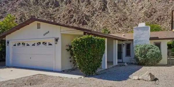 52105 Avenida Cortez