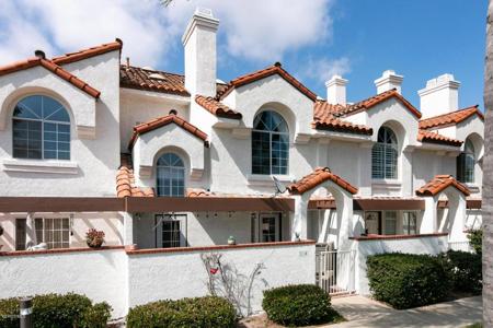 214 Camino Cortina