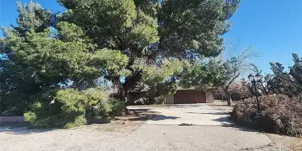 21130 US Highway 18