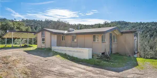 14615 Chimney Rock