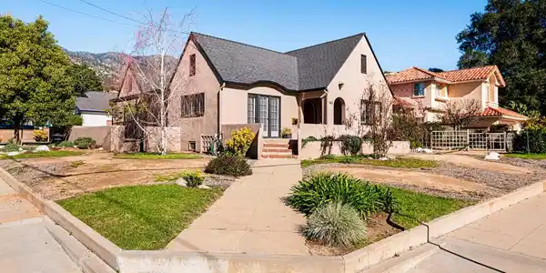 143 W Greystone Avenue