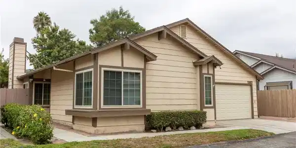 13937 Olive Grove