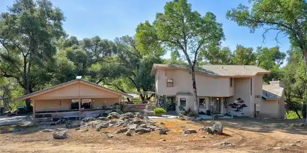 5552 Bear Creek