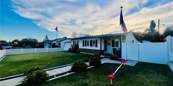 617 N Ukiah