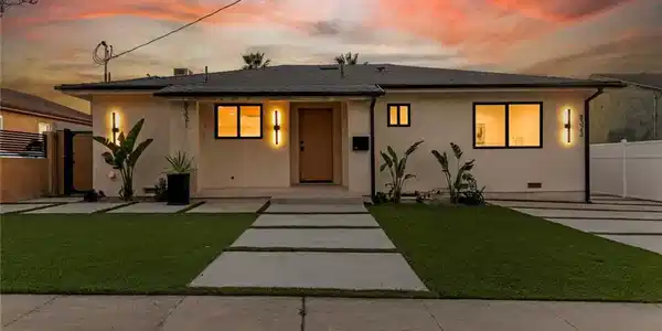 8321 Outland View
