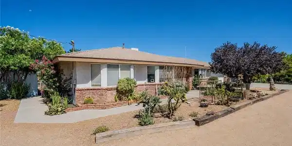 8838 Lilac Road