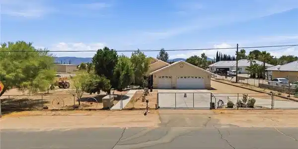 16089 Cactus Street
