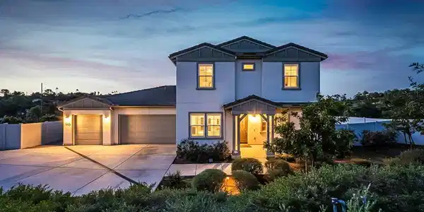 1245 Palomar Cir