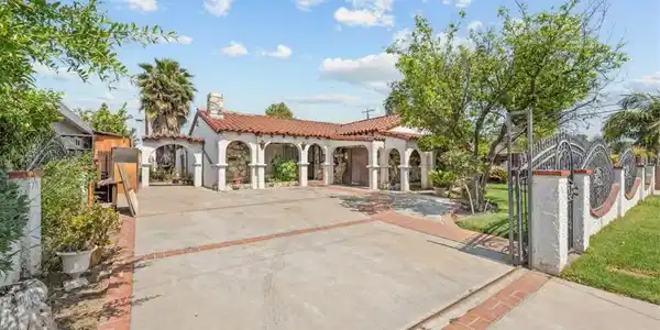 10159 Alpaca Street