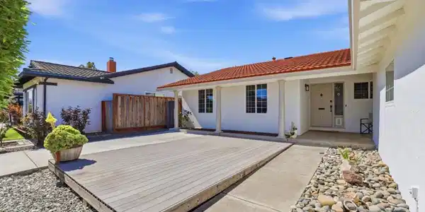 5031 Las Cruces Court