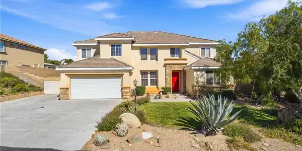 40949 Knoll Drive