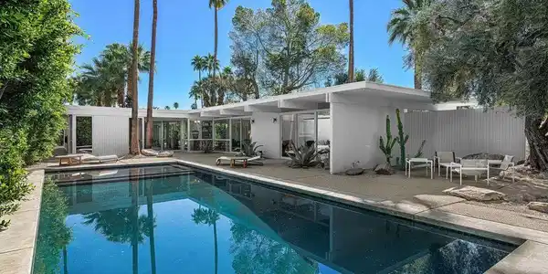1272 E Verbena Drive