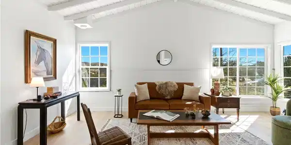 9333 Bella Vista