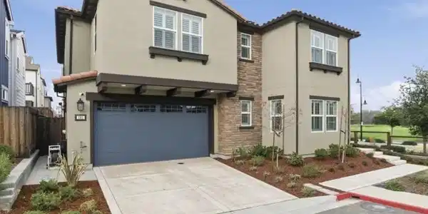 101 101 Willow Oak Dr