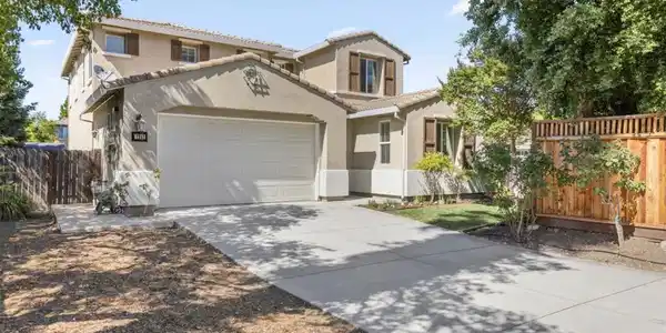 1251 Jicarilla Place