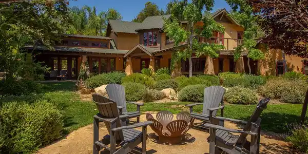 11 Oak Drive