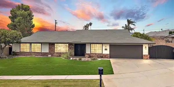 6328 Vineyard