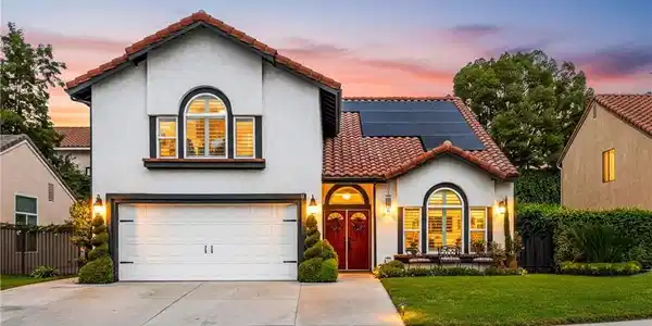 1221 Hibiscus Street