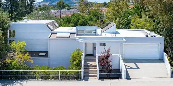 31 Hathway Avenue