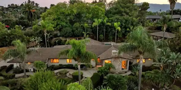 2927 Circle Drive