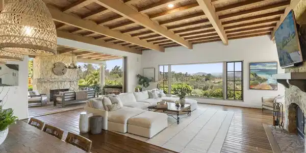 5423 Calzada Del Bosque