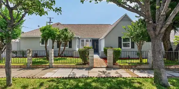 416 N Monterey