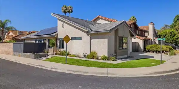 15444 Dracena Avenue