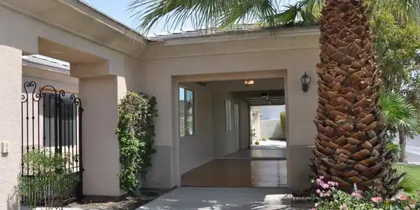 6 Champagne Circle