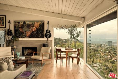 7185 Pacific View Drive