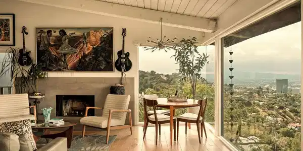 7185 Pacific View Drive