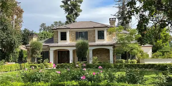65 Woodland Lane
