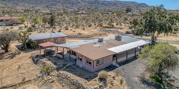 61375 Latham Trail