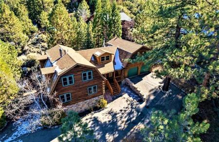 1700 Woodland