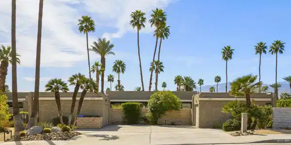 1715 E El Alameda