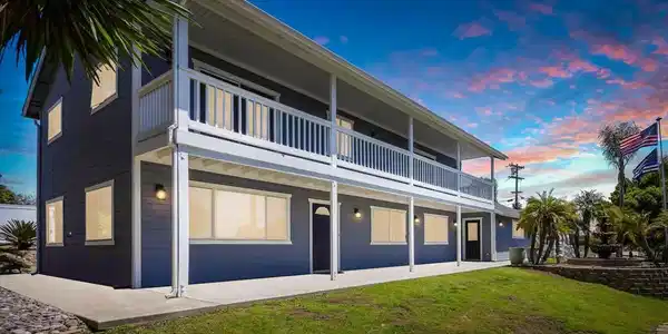 235 Loma Vista Pl