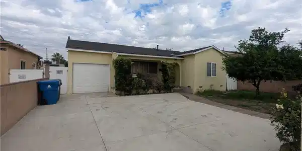 10422 Cayuga