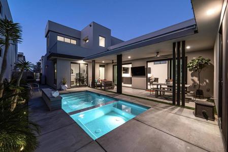 1345 Vue Place