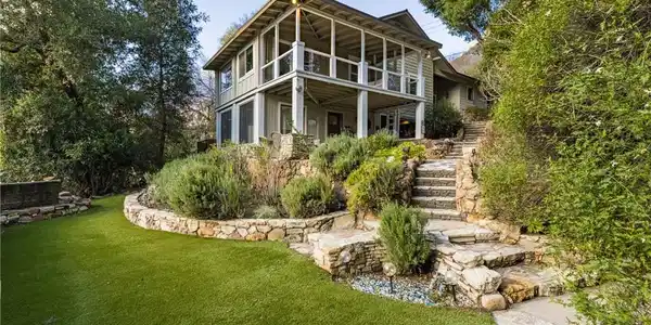2305 Sugarloaf Drive