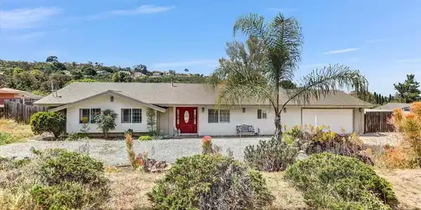 236 Camino Elevado